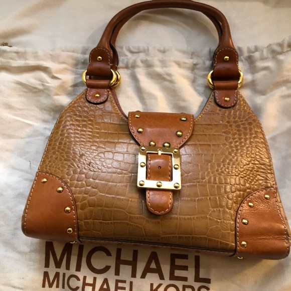 Michael Kors Handbags - MICHAEL KORS LEATHER SHOULDER SMALL BAG